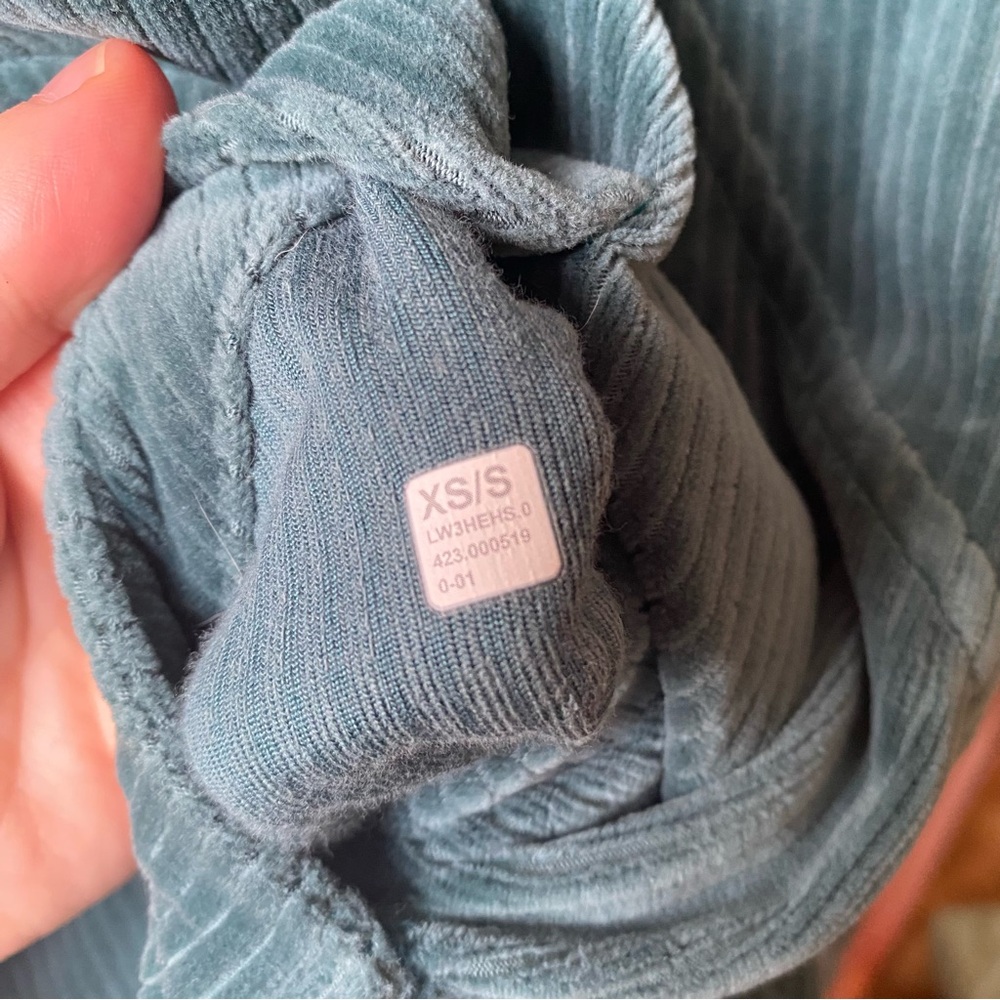 Lululemon Scuba Oversized Hoodie in Velvet Cord XS/S - Picture 5 of 6